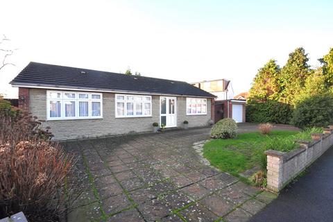 2 bedroom detached bungalow for sale, Haslemere Road, Bexleyheath DA7