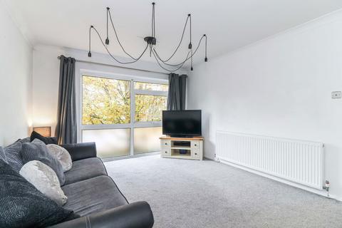 2 bedroom flat for sale, New Road, Rickmansworth WD3