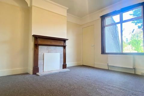 2 bedroom terraced house to rent, Glebe Road, Gravesend, Kent, DA11 8RP