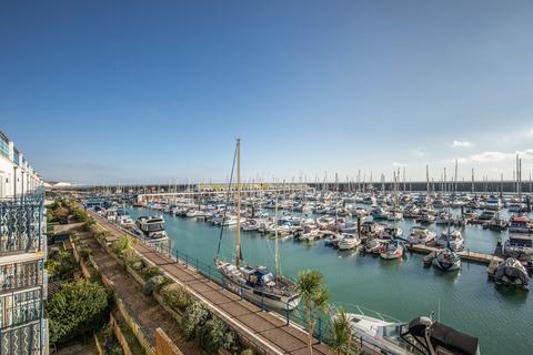 3 bedroom apartment for sale, The Strand, Brighton Marina Village, BN2 5WH