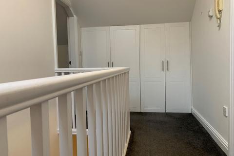 2 bedroom apartment to rent, Ellesmere Road, Chorlton