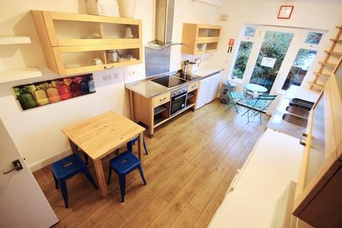 6 bedroom house share to rent, Parc Wern Road, Sketty