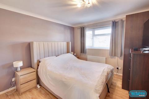 62 Ramsbury Walk, Trowbridge, BA14 0UX