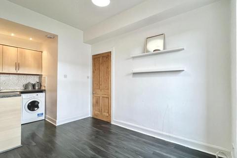 1 bedroom flat to rent, Flat 2F1