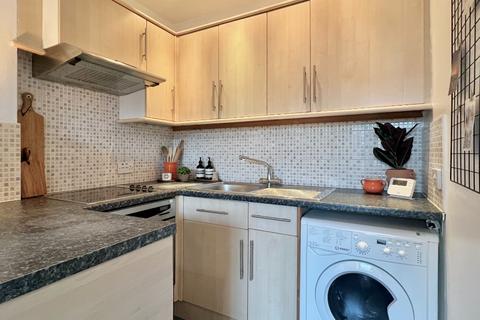1 bedroom flat to rent, Yardheads, Leith, Edinburgh, EH6