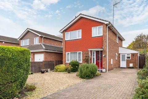 4 bedroom detached house for sale, Lothian Close, Milton Keynes