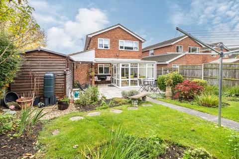 4 bedroom detached house for sale, Lothian Close, Milton Keynes