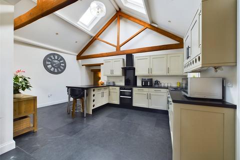 4 bedroom house for sale, Holsworthy, Devon