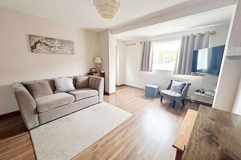 2 bedroom semi-detached house for sale, Hill Close, Pershore