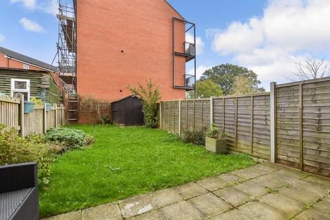 3 bedroom terraced house for sale, Otterden Close, Ashford, Kent