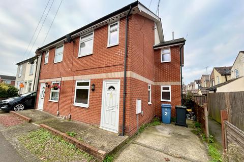 3 bedroom semi-detached house to rent, Cowper Street, Ipswich