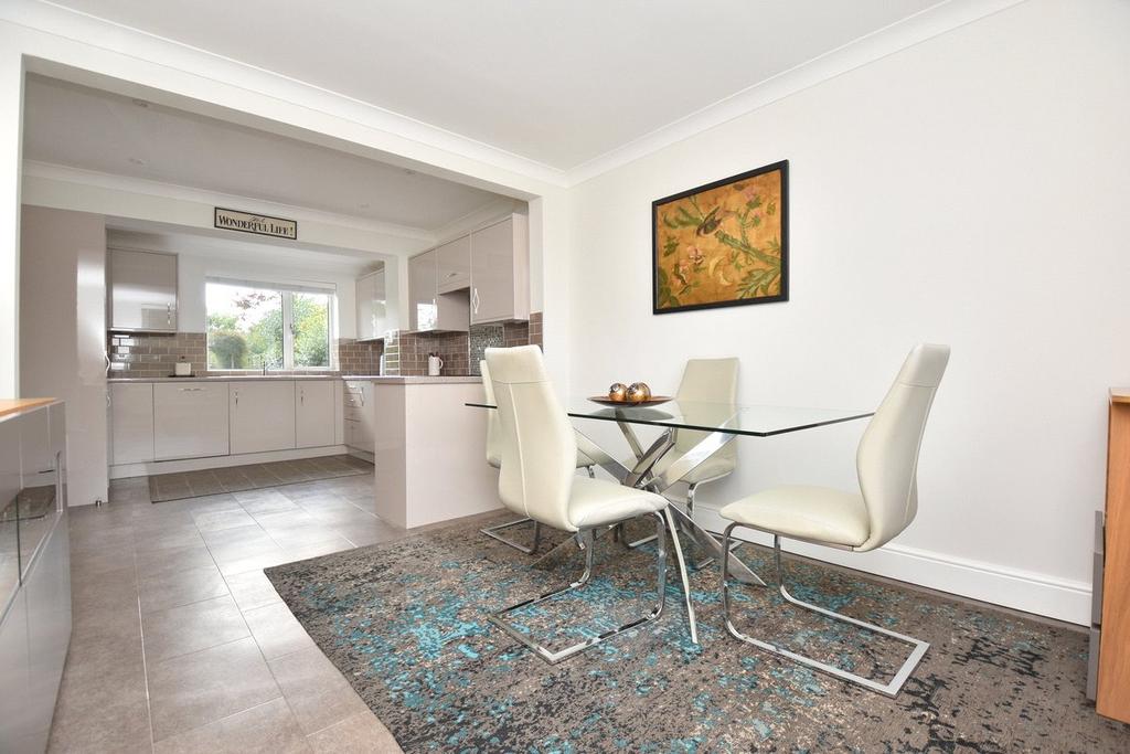 Ipswich Road, Newbourne, Woodbridge... 3 bed semidetached house for