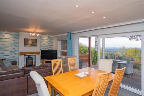 3 bedroom semi-detached house for sale, Holywell Road, Malvern, Worcestershire, WR14 4LF