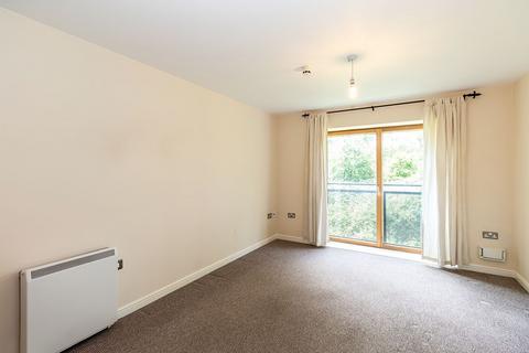 2 bedroom penthouse to rent, Camlough Walk, Derbyshire S41