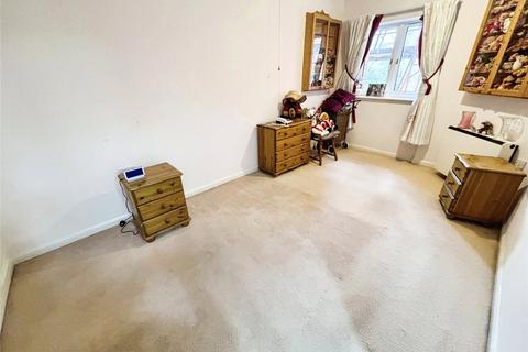 1 bedroom flat for sale, High Street, Kent ME4