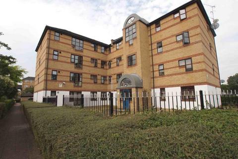 2 bedroom apartment to rent, Windsock Close, Surrey Quays