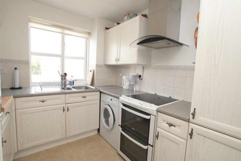 2 bedroom apartment to rent, Windsock Close, Surrey Quays