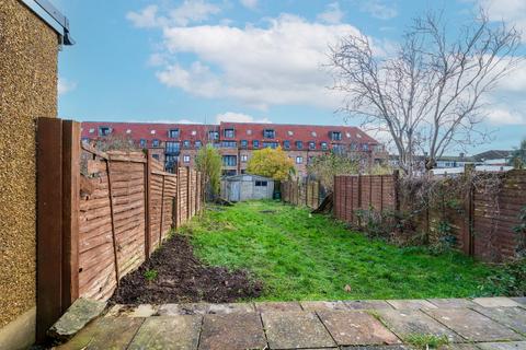 3 bedroom semi-detached house for sale, Hazeltree Road, Watford, Hertfordshire, WD24