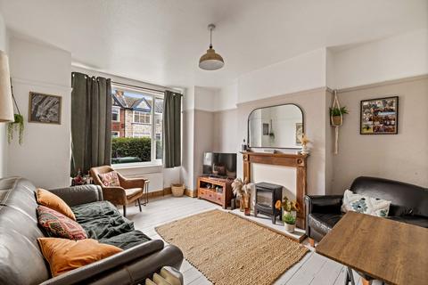 33 Surrenden Road, Folkestone, CT19 4DZ