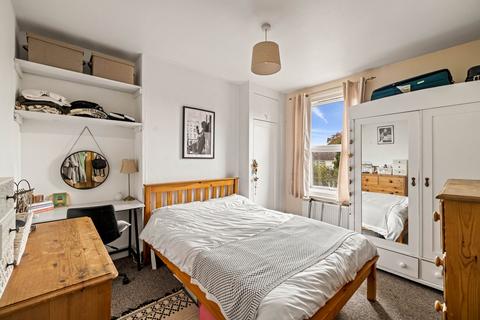 33 Surrenden Road, Folkestone, CT19 4DZ