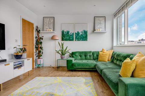 2 bedroom apartment for sale, Angel Lane, Elephant & Castle , SE17