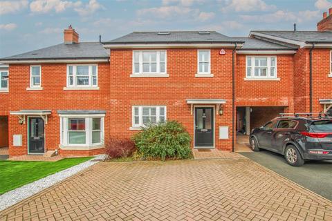 4 bedroom house for sale, Regent Way, Brentwood