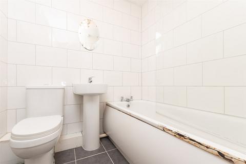 13 Timothy Close, Bexleyheath, DA6 8JB