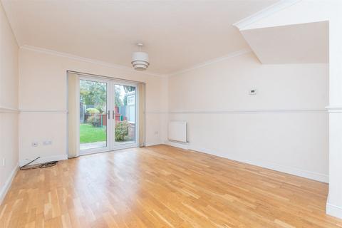 13 Timothy Close, Bexleyheath, DA6 8JB