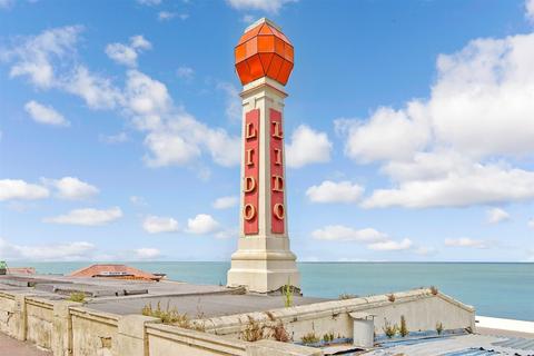 2 bedroom flat for sale, Athelstan Road, Cliftonville, Margate, Kent