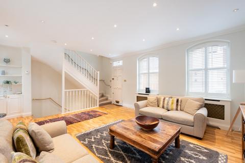 2 bedroom mews for sale, Archery Close, London, W2