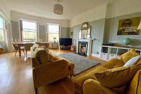 2 bedroom flat for sale, Brunswick Square, Hove, BN3