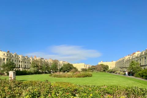 2 bedroom flat for sale, Brunswick Square, Hove, BN3