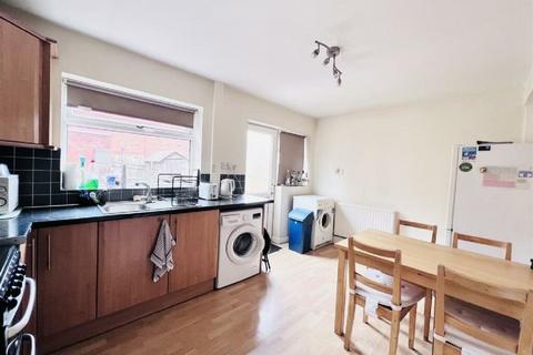 2 bedroom house share to rent, Nottingham NG7