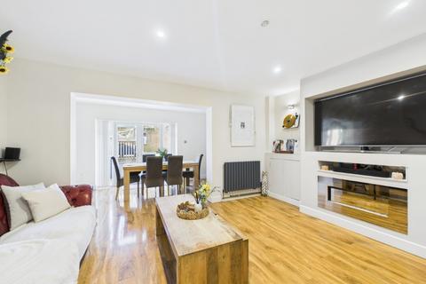 4 bedroom semi-detached house for sale, Skylark Corner, Stevenage, Hertfordshire, SG2