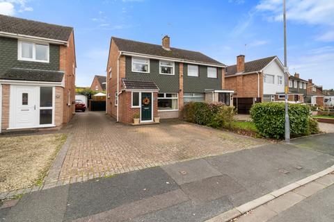 15 Ellison Avenue, Worcester, WR2 6EG