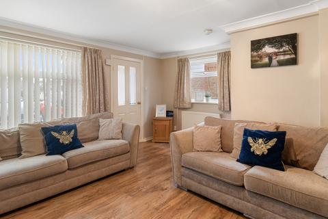 15 Ellison Avenue, Worcester, WR2 6EG