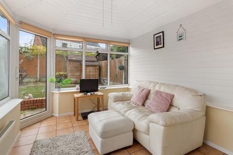 15 Ellison Avenue, Worcester, WR2 6EG