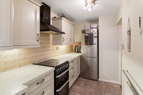 15 Ellison Avenue, Worcester, WR2 6EG