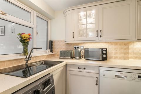 15 Ellison Avenue, Worcester, WR2 6EG