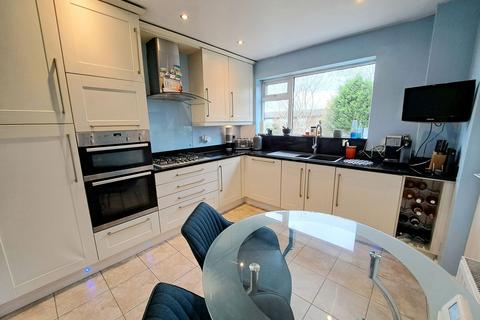 3 bedroom semi-detached house for sale, Kenilworth Road, Macclesfield SK11