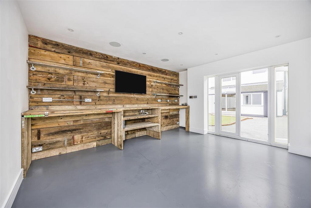 4 Old London Road, Hilsea-Portico Marketing-Sarah Ol