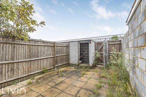 75 Shropshire Close, Mitcham, CR4 1XX