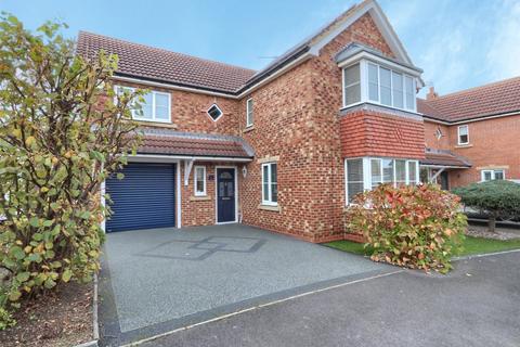 4 bedroom detached house for sale, Deepdene Grove, Redcar