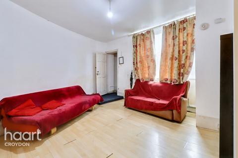 1 bedroom flat for sale, Whitehorse Road, Croydon