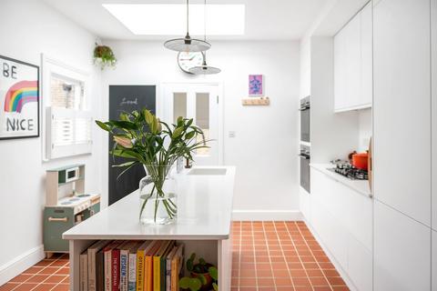 14 Shipman Road, London, SE23 2DY