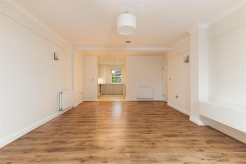 2 bedroom apartment to rent, High Road, Woodford Green