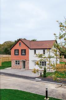 3 bedroom semi-detached house to rent, Mulbrooks BN27