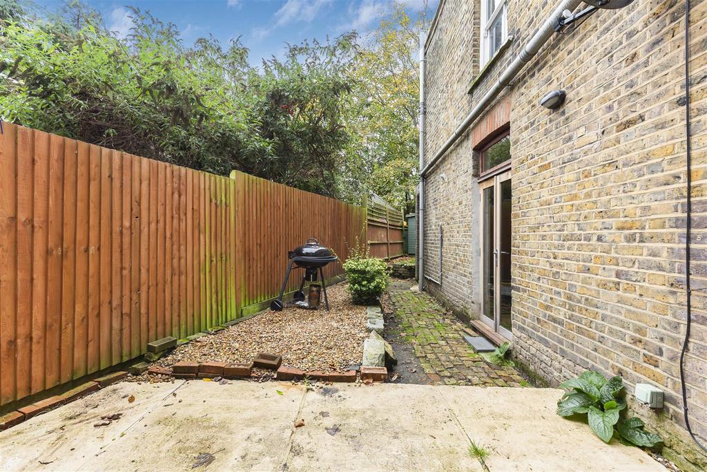 James anderson-182c fawe park road-sw15  16 .jpg