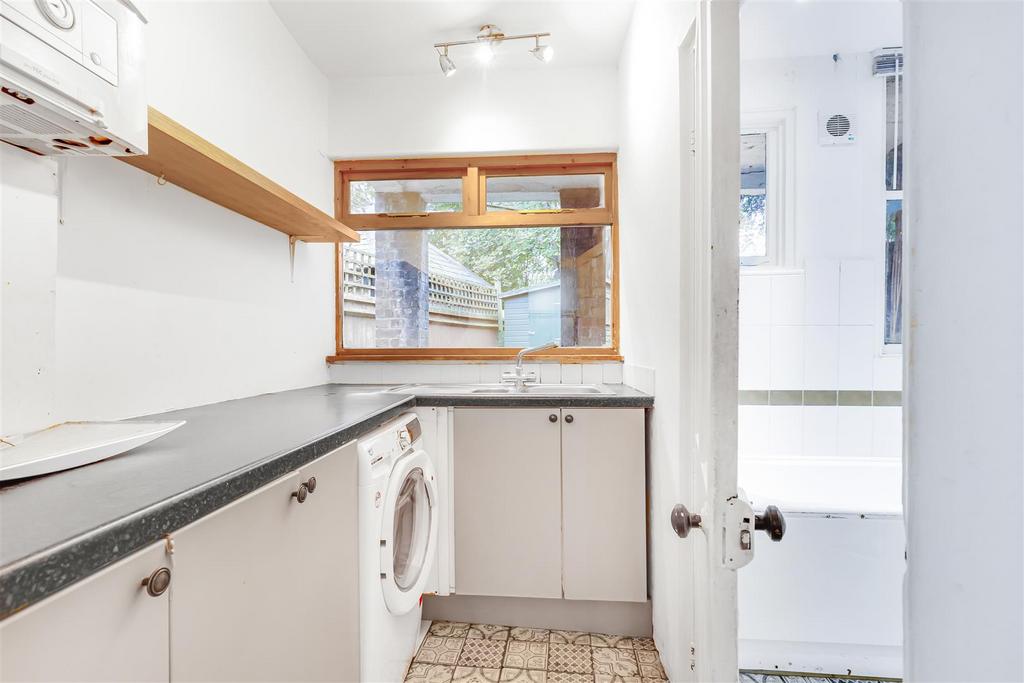 James anderson-182c fawe park road-sw15  2 .jpg