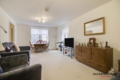 2 bedroom apartment for sale, Great North Road, Hatfield